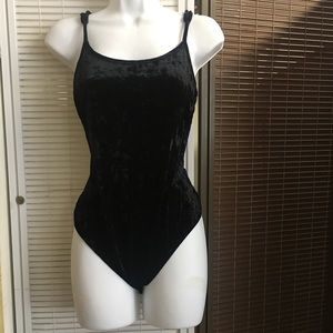 Bozzolo Women's Scoop Back Black Velvet Bodysuit